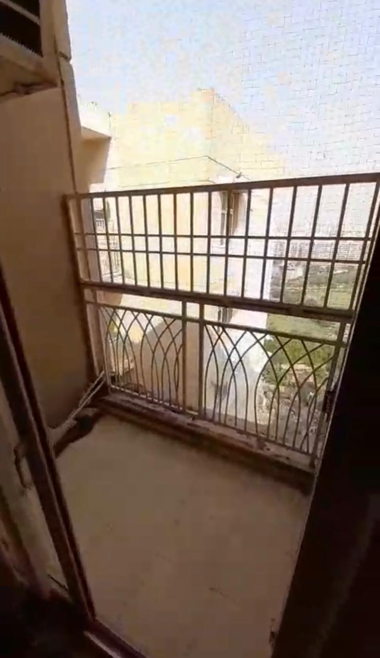 Mahagun Mywoods : 2BHK Fully Furnished Flat For Rent in Gaur City 2, Noida Extension