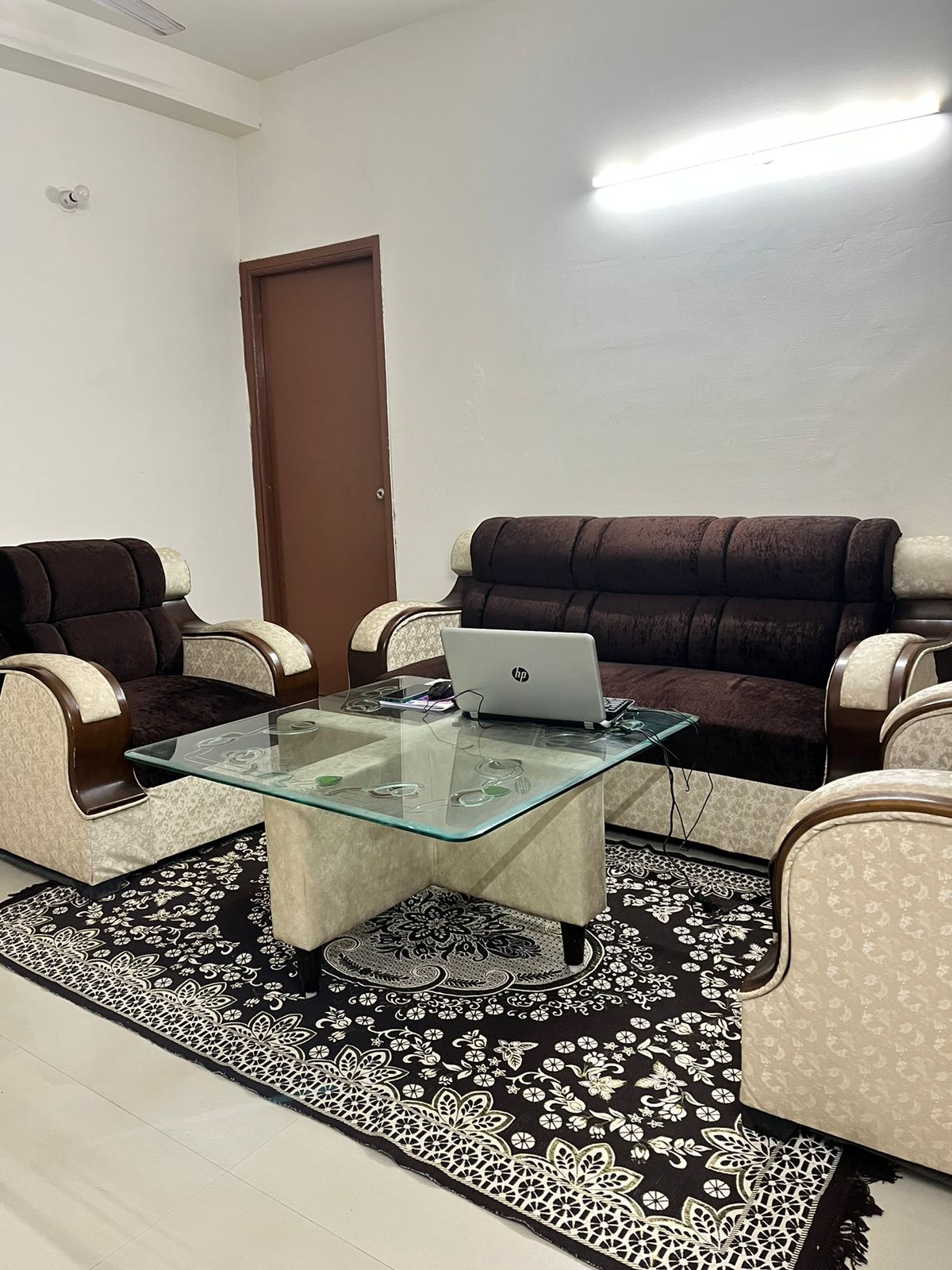 Mahagun Mywoods : 3 BHK Fully Furnished Flat For Rent in Gaur City 2, Noida Extension