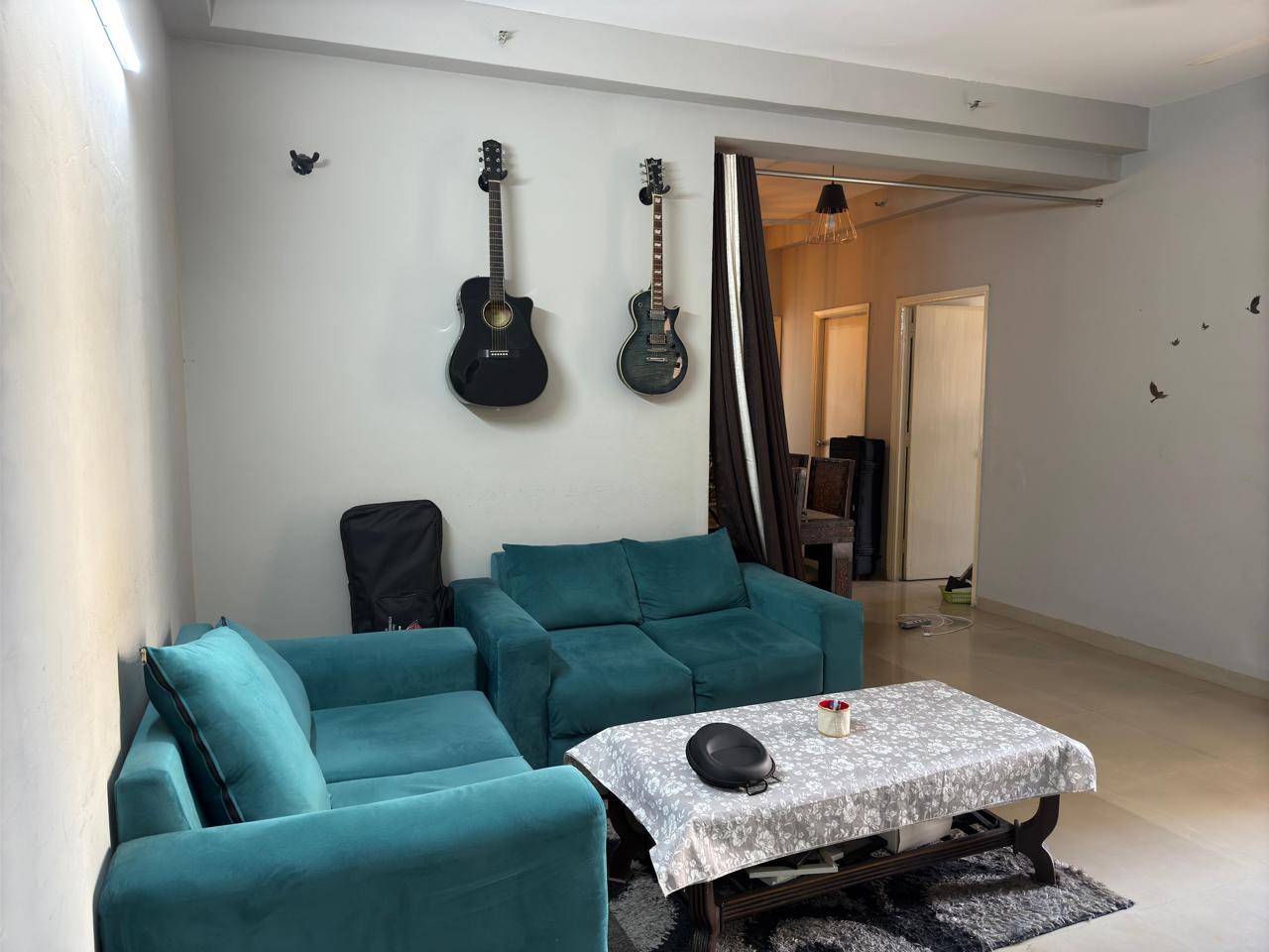 Mahagun Mywoods : 3BHK Semi Furnished Flat For Sell in Gaur City 2, Noida Extension 