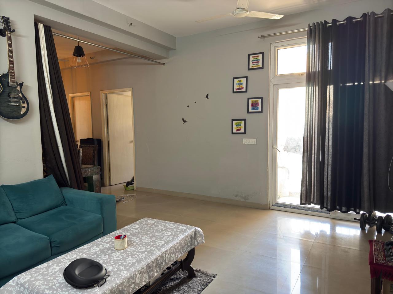 Mahagun Mywoods : 3BHK Semi Furnished Flat For Sell in Gaur City 2, Noida Extension