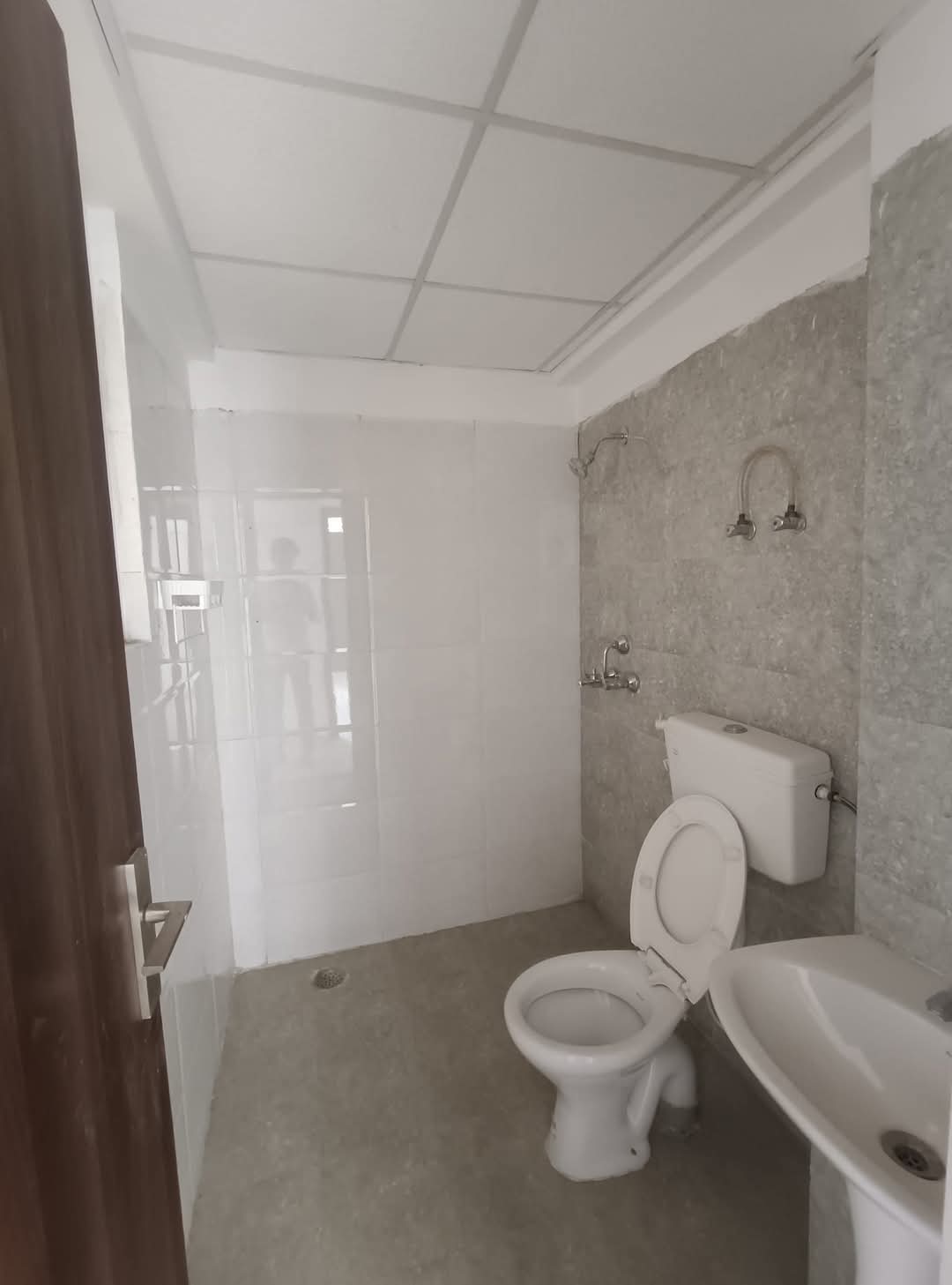 Nirala Estate : 3BHK + STUDY semi furnished flat for rent in Sector 1, Noida Extension