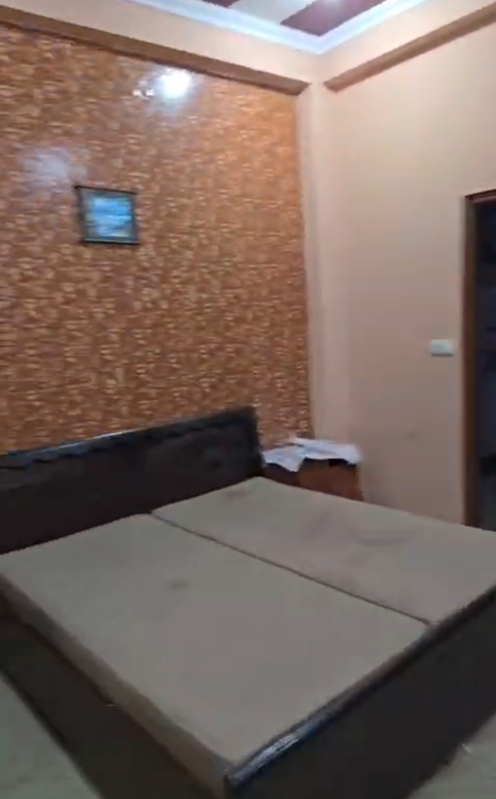 Niti Khand 1, Ghaziabad : 2 BHK Fully Furnished Flat For Rent in Indirapuram, Ghaziabad