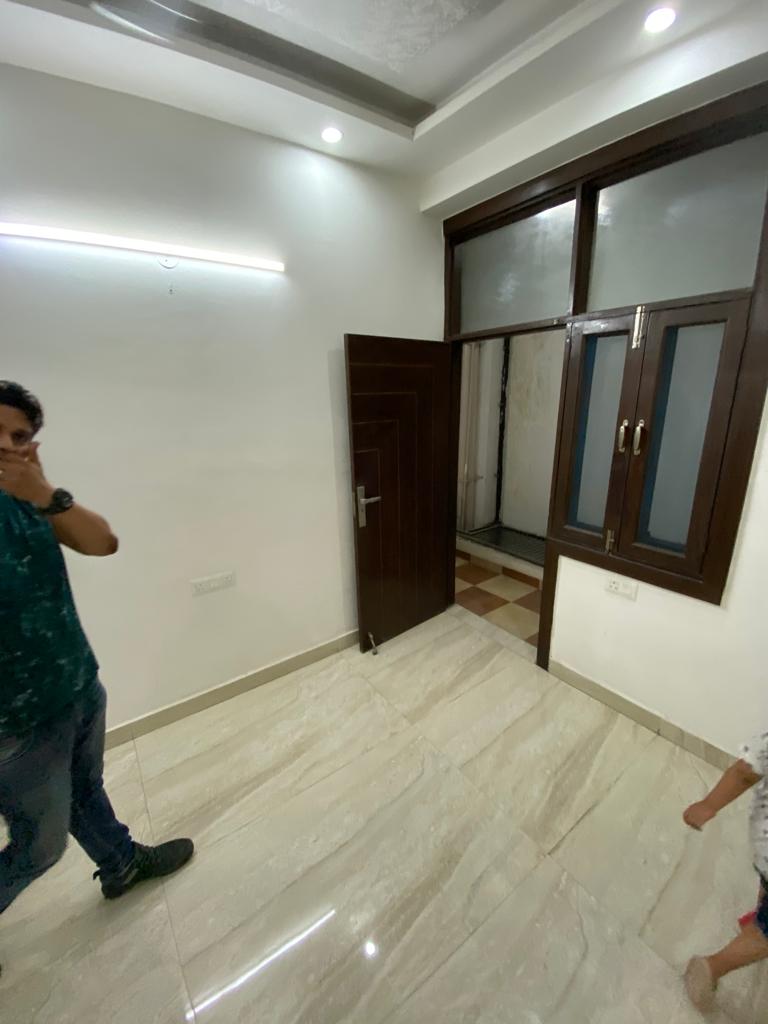Niti Khand 1, Ghaziabad : 2BHK Semi Furnished Flat For Rent in Indirapuram, Ghaziabad