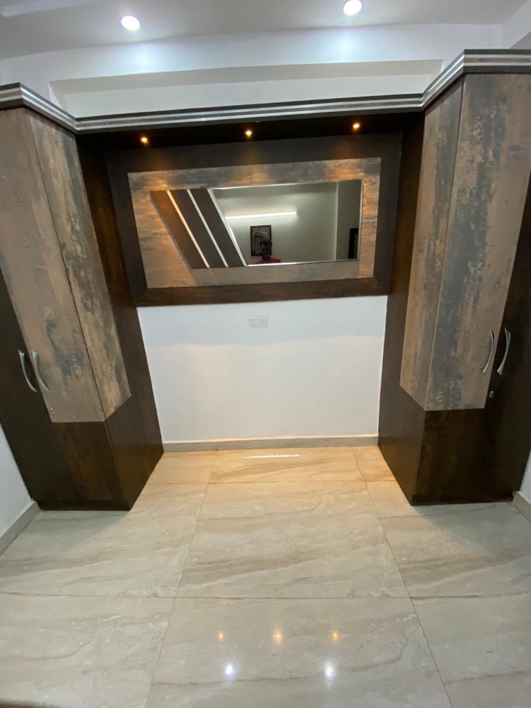 Niti Khand 1, Ghaziabad : 2BHK Semi Furnished Flat For Rent in Indirapuram, Ghaziabad