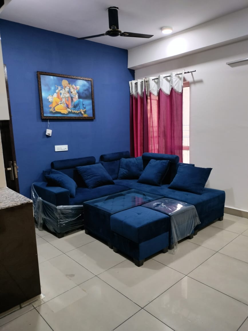 Panchsheel Greens 1 : 2 BHK Fully Furnished Flat For Rent in Sector 16B, Noida Extension