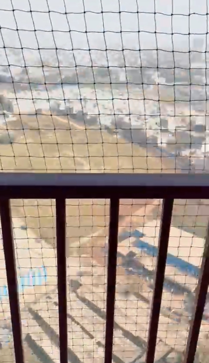 Panchsheel Greens 1 : 2BHK Semi Furnished Flat For Rent in Sector 16B, Noida Extension 