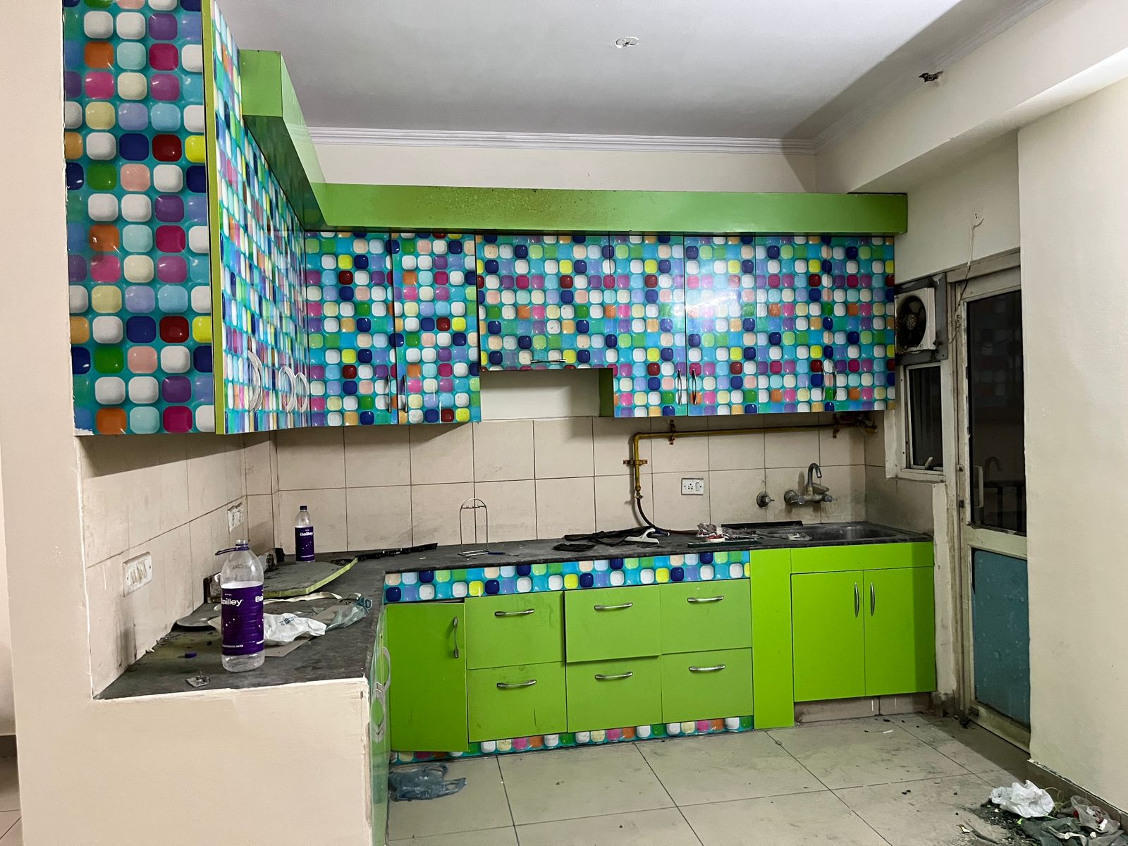 Panchsheel Greens 1 : 3 BHK Semi Furnished Flat For Rent in Sector 16B, Noida Extension 