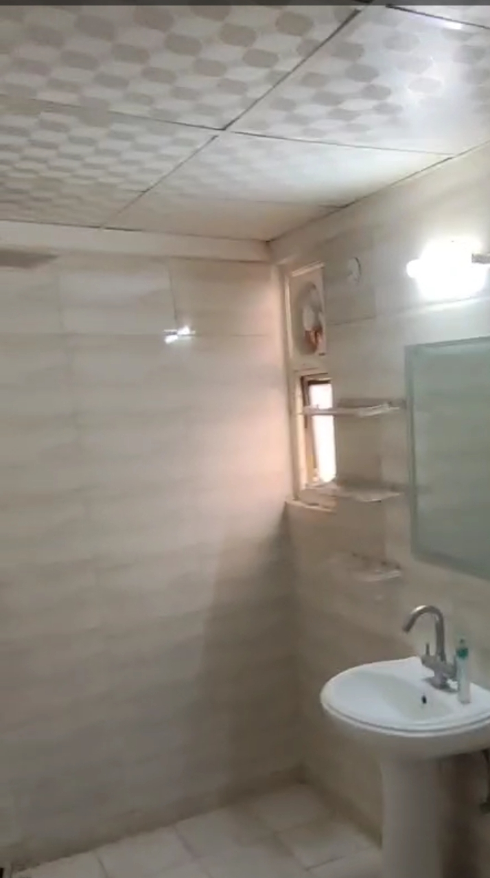 Panchsheel Greens 1 : 3BHK Semi Furnished Flat For Rent in Sector 16B, Noida Extension