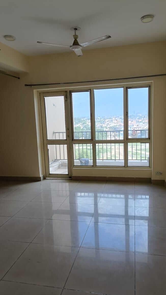 Panchsheel Greens 2 : 2 BHK Flat for sale in Sector 16B, Noida Extension