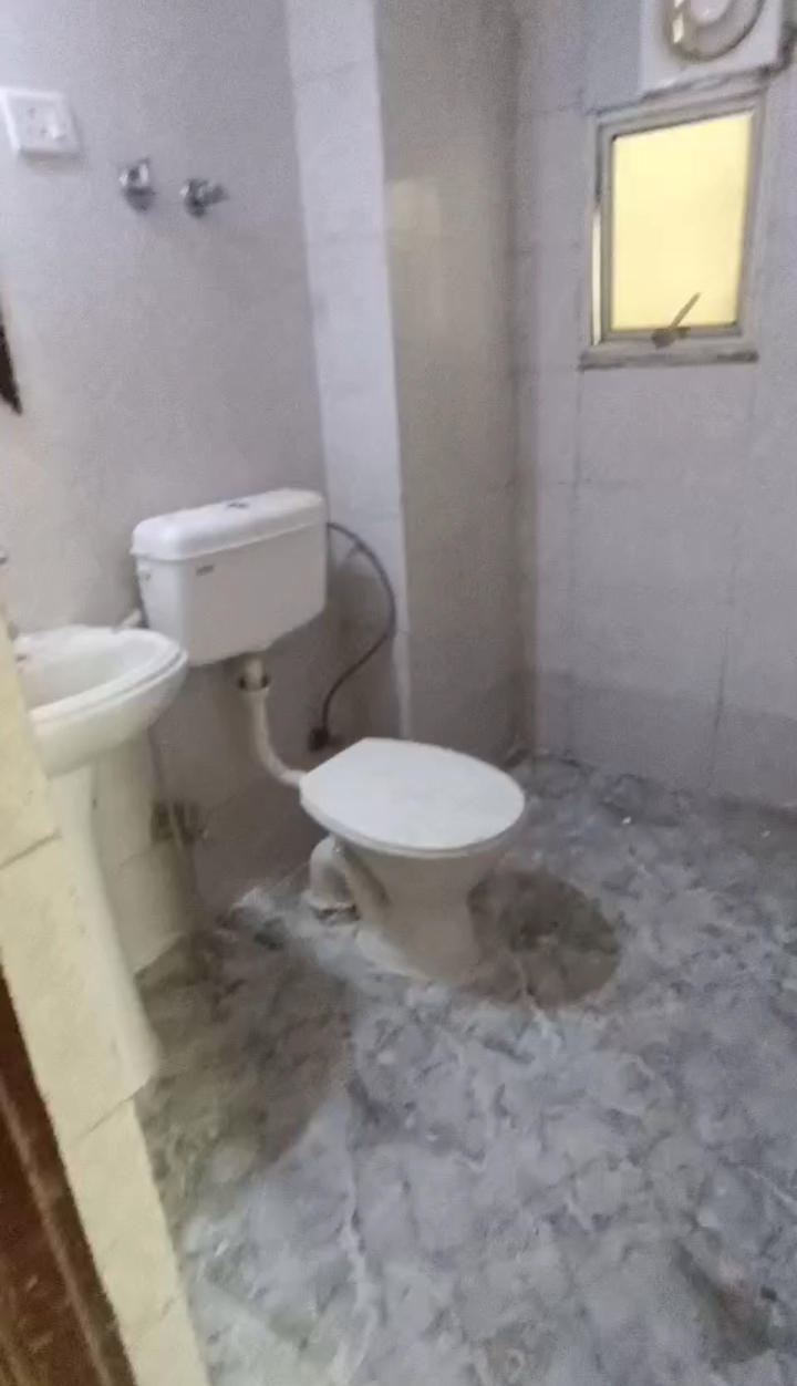 Panchsheel Greens 2 : 2 BHK Fully Furnished Flat For Rent in Sector 16B, Noida Extension