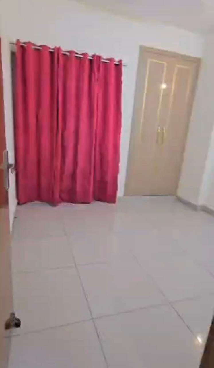 Panchsheel Greens 2 : 2 BHK Semi Furnished Flat For Rent in Sector 16B, Noida Extension