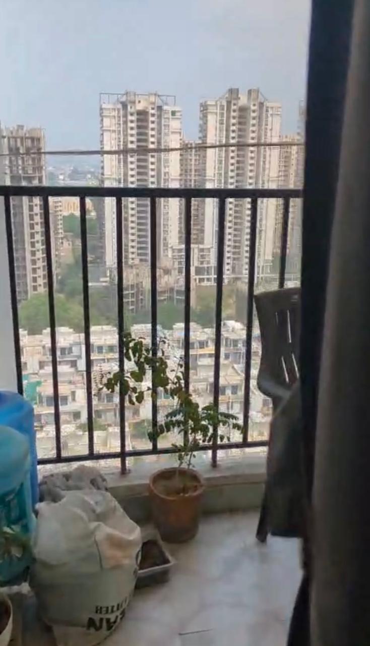 Panchsheel Greens 2 : 2BHK Semi Furnished Flat For Rent in Sector 16B, Noida Extension