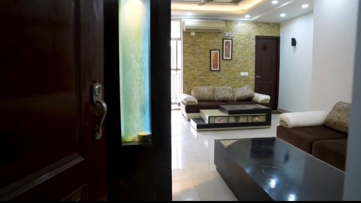 Paramount Symphony : 2 BHK Fully Furnished Flat For Rent in Crossings Republic, Ghaziabad