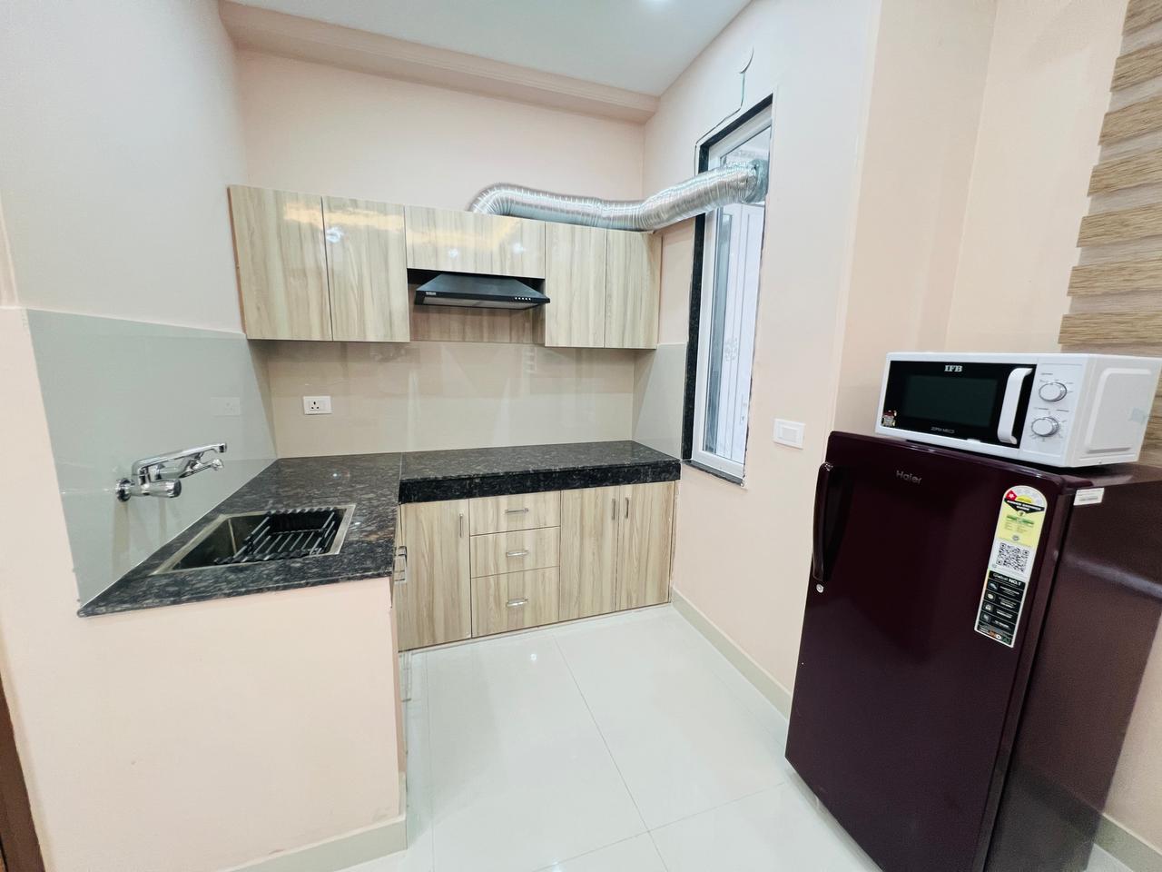 Paras Tierea : 1BHK Fully Furnished Flat For Rent in Sector 137, Noida