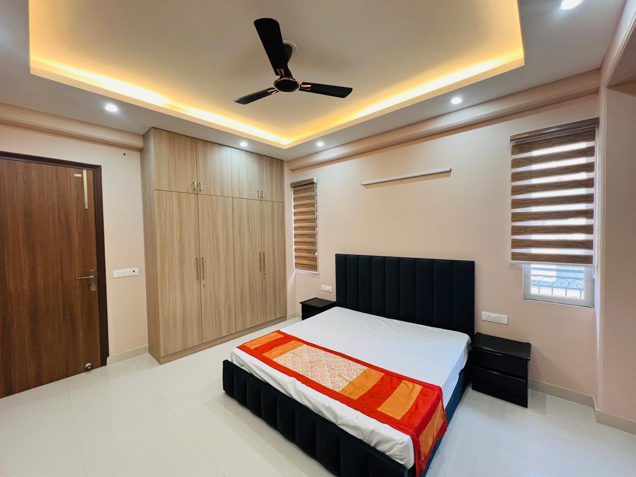 Paras Tierea : 1BHK Fully Furnished Flat For Rent in Sector 137, Noida