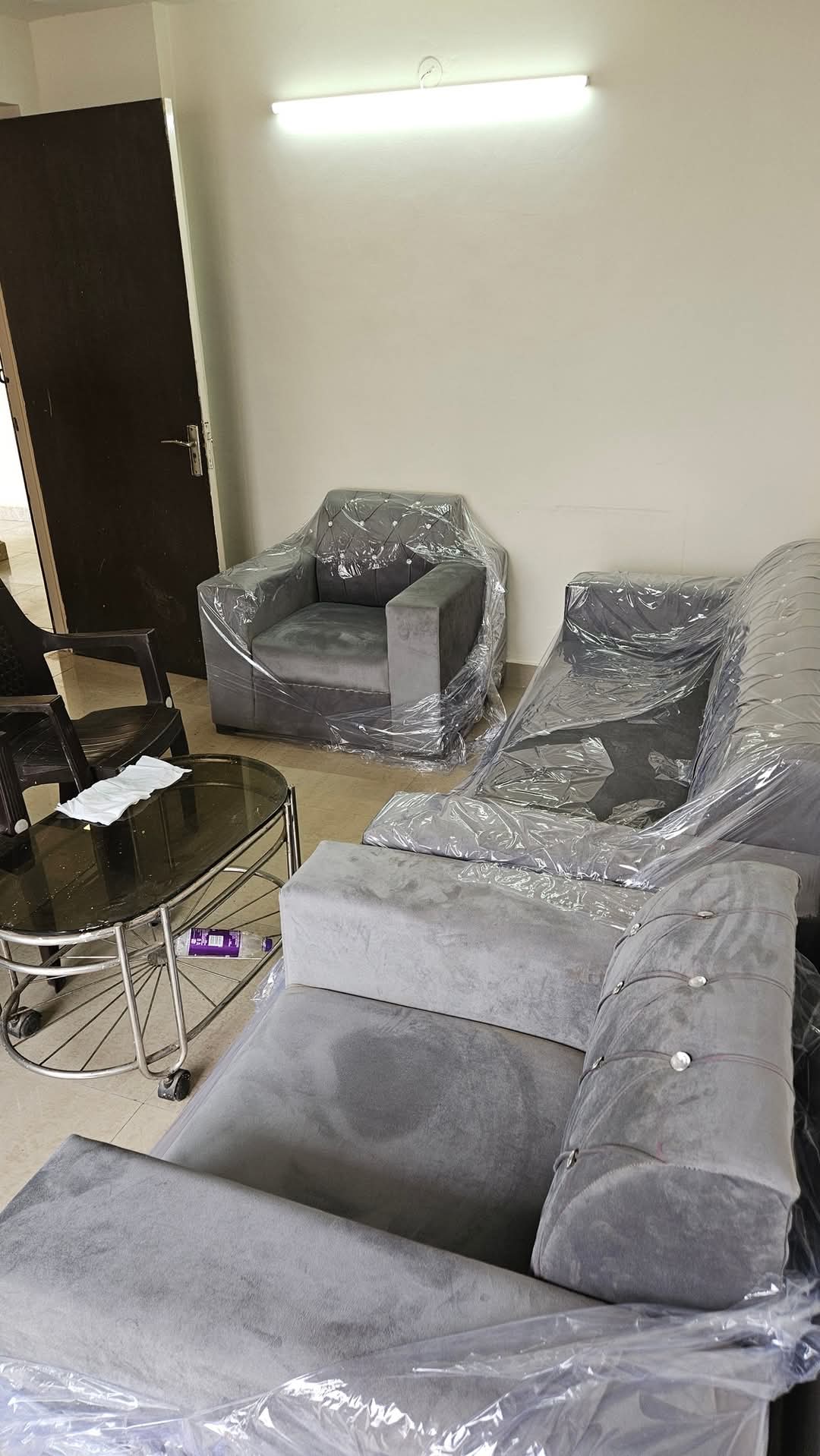 Paras Tierea : 2 BHK Flat for sale in Sector 137, Noida