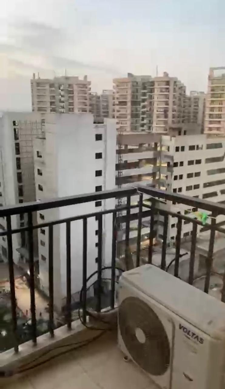 Pristine Avenue : 3BHK Semi Furnished Flat For Sell in Gaur City 2, Noida Extension