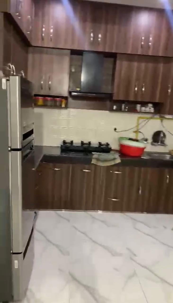 Pristine Avenue : 3BHK Semi Furnished Flat For Sell in Gaur City 2, Noida Extension