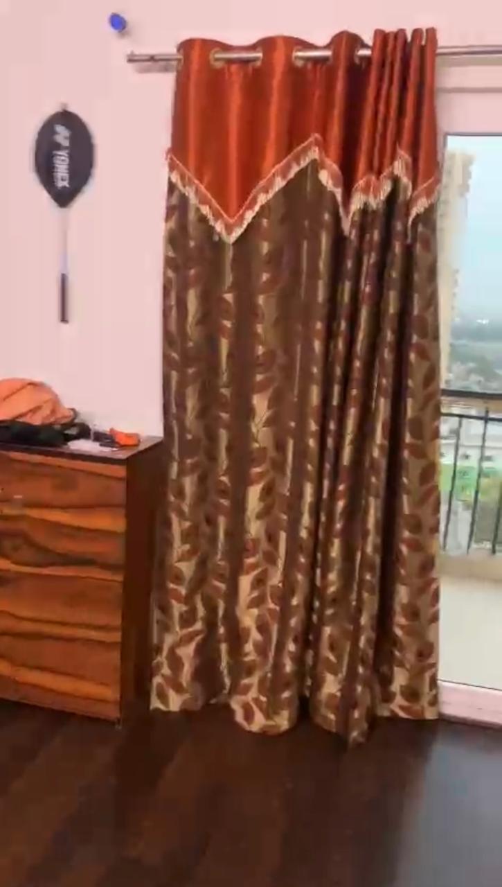 Pristine Avenue : 3BHK Semi Furnished Flat For Sell in Gaur City 2, Noida Extension