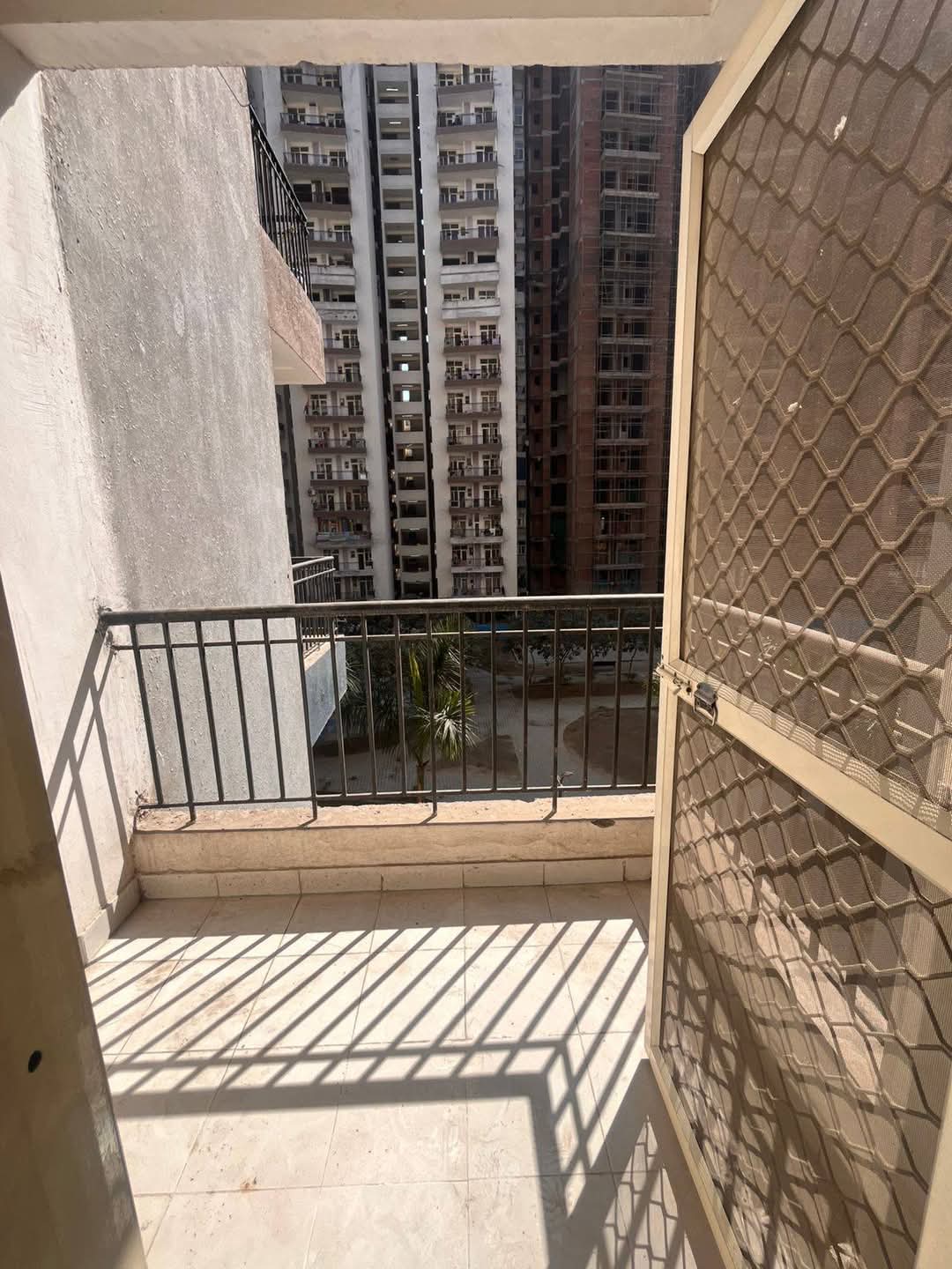 Radico Vedantam : 2 + 1 BHK Semi Furnished Flat for rent in Sector 16C, Noida Extension