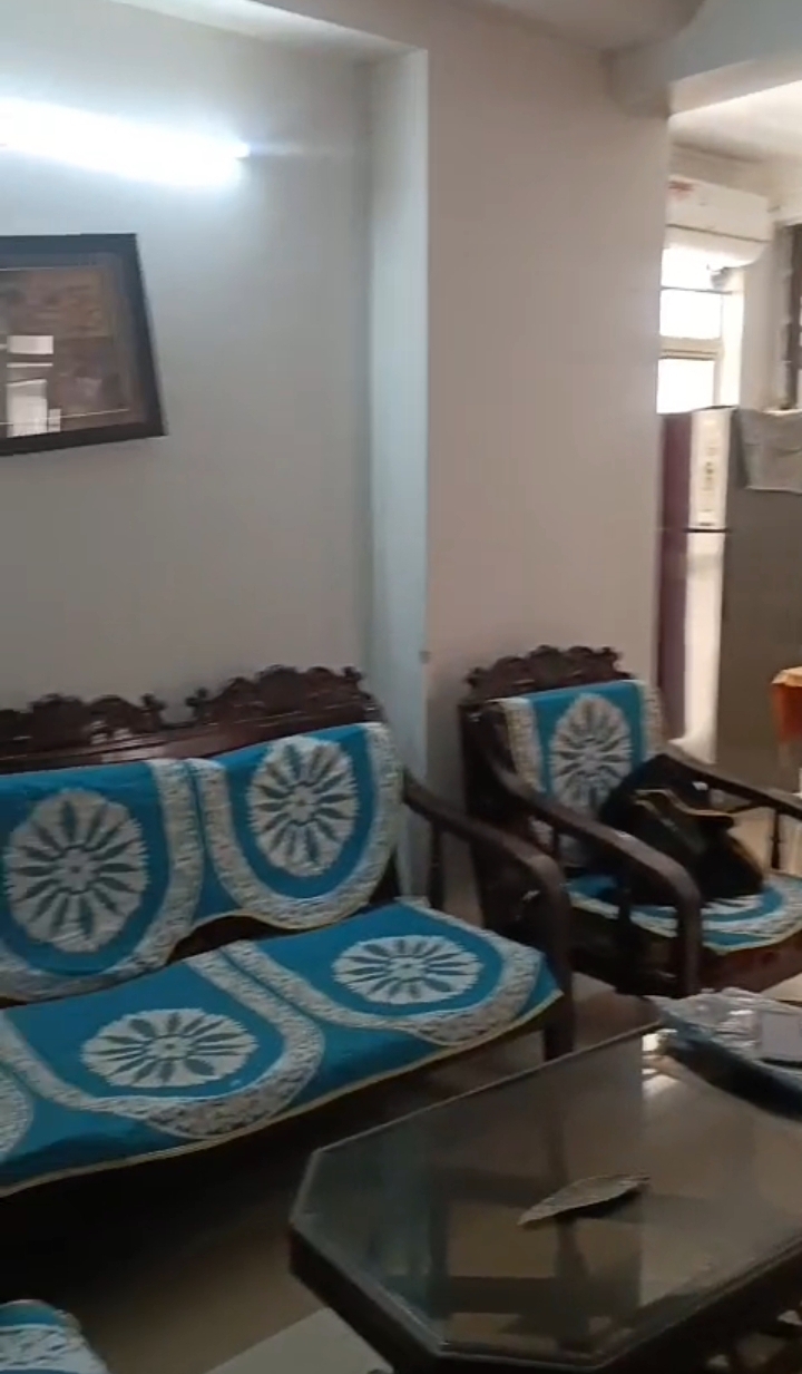 Radicon Vedantam : 3 BHK Fully Furnished Flat For Rent in Sector 16C, Noida Extension