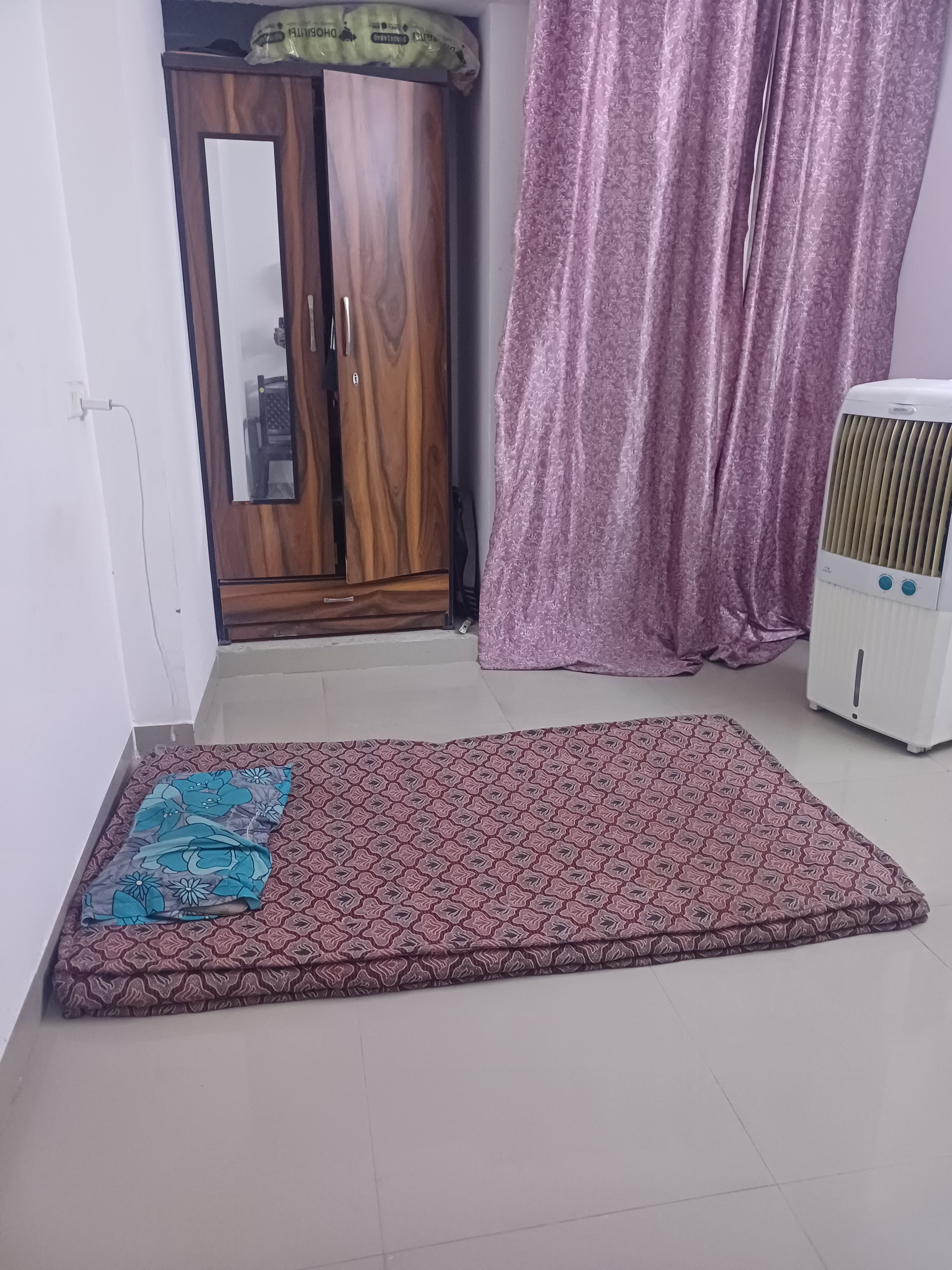 Raksha Addela : 1 Room in Pre Occupied Semi Furnished Flat For Rent in Gaur City 2, Noida Extension
