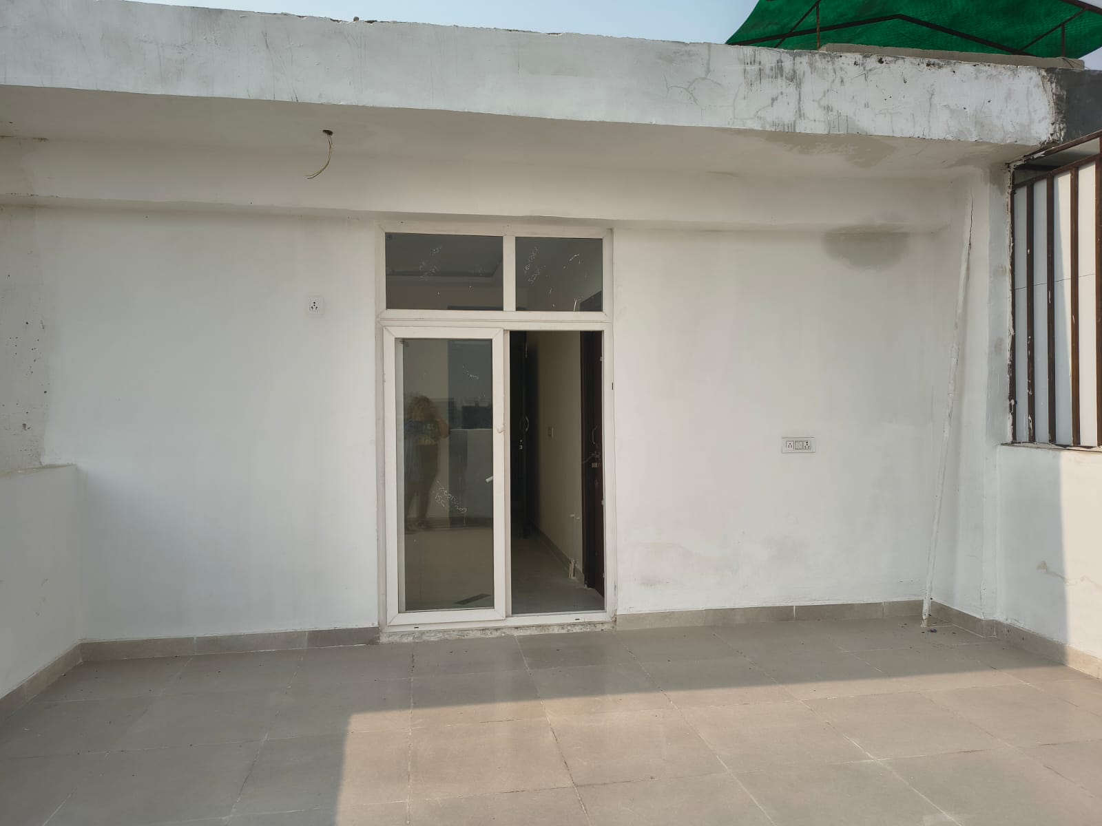 RB Edifice : 4 BHK Semi Furnished Flat For Sell in Sector 1, Noida Extension, Bisrakh Jalalpur