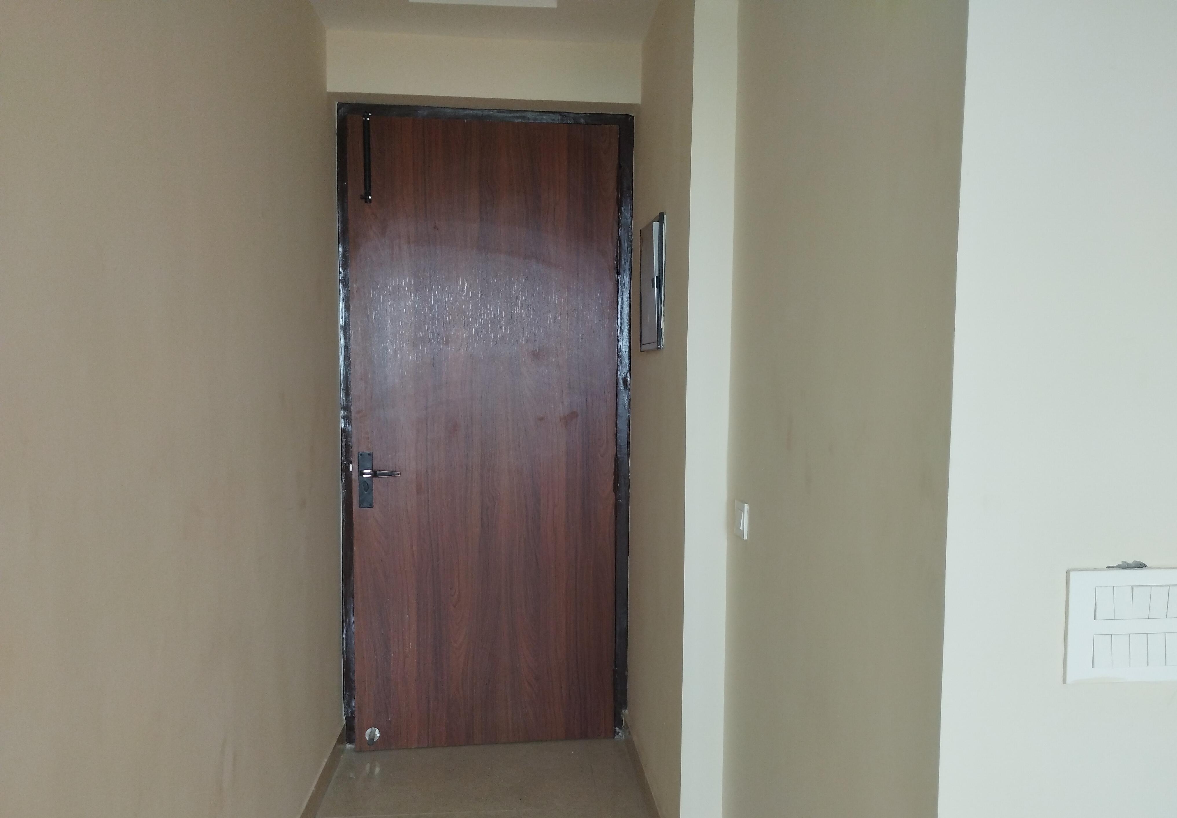 RG Luxury Homes : 3 BHK Semi Furnished Flat Available for Rent in Sector 16B, Noida Extension 
