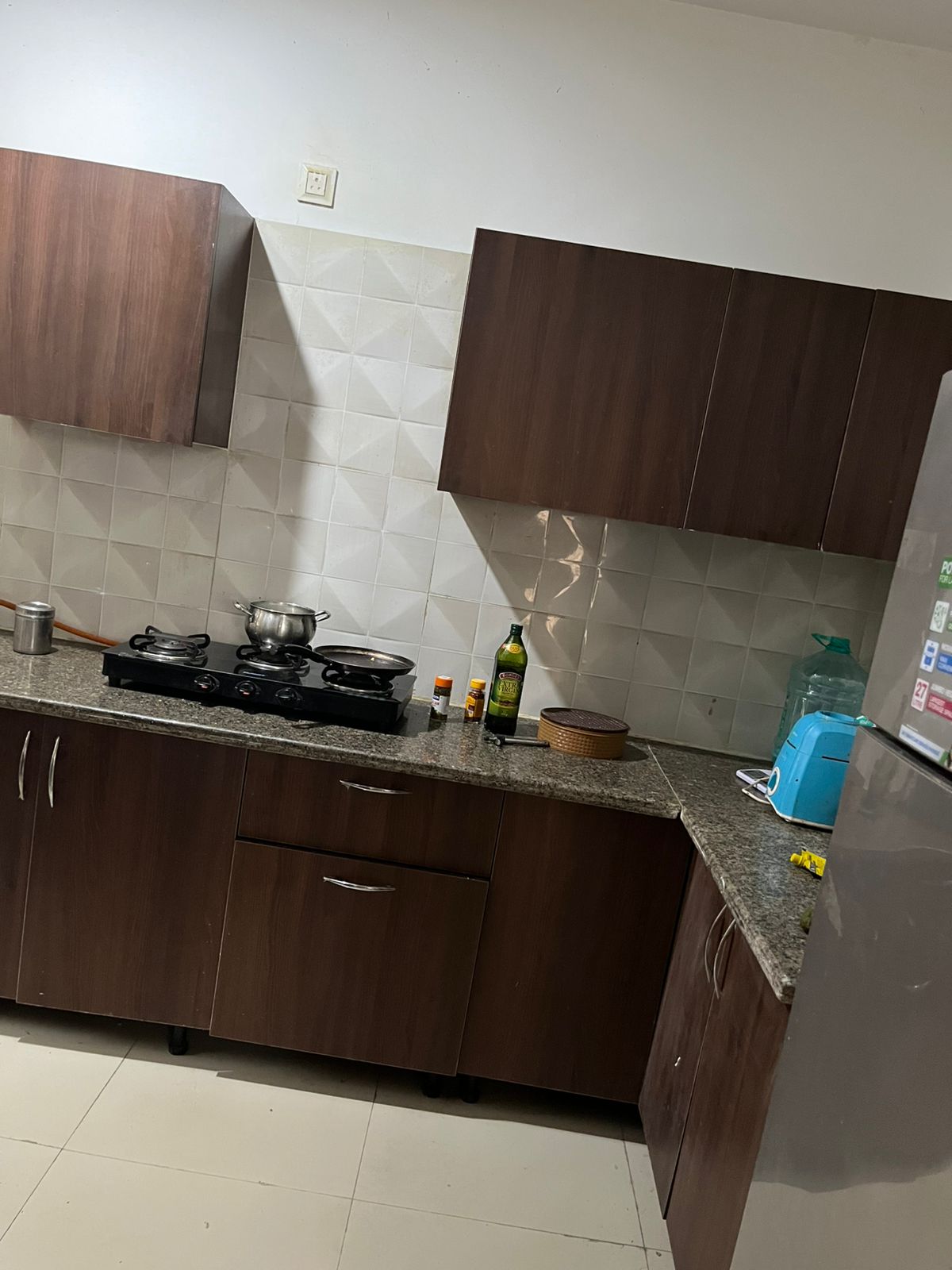RG Luxury Homes : 1 Room in Preoccupied 2BHK Fully Furnished Flat For Rent in Sector 16B, Noida Extension