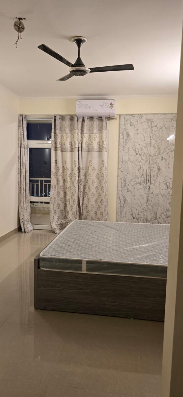 Royal Nest : 4BHK Fully Furnished Flat For Rent in TechZone 4, Noida Extension