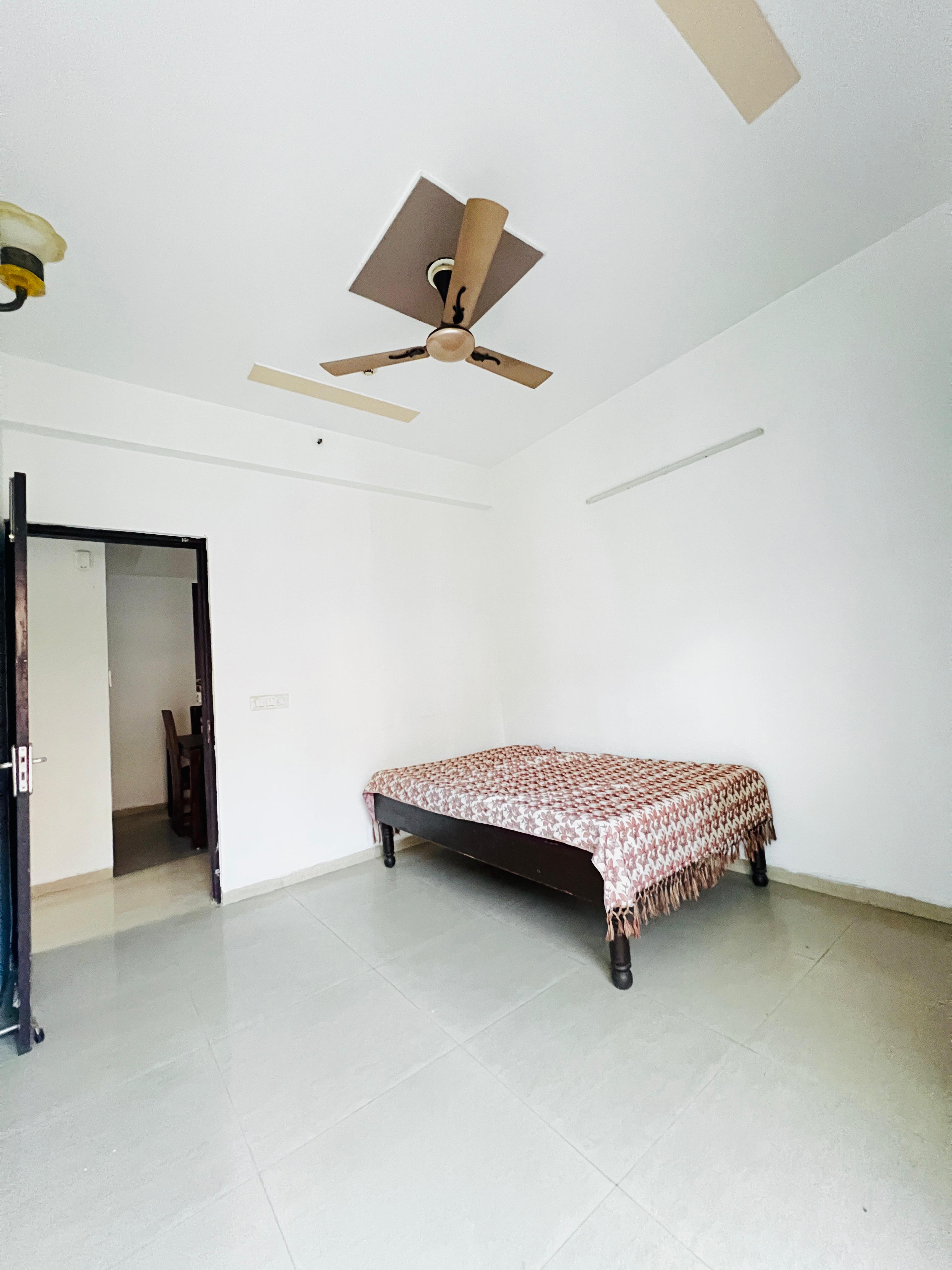 Samridhi Grand Avenue : 3 BHK Flat Flat for sale in Techzone IV, Greater Noida West