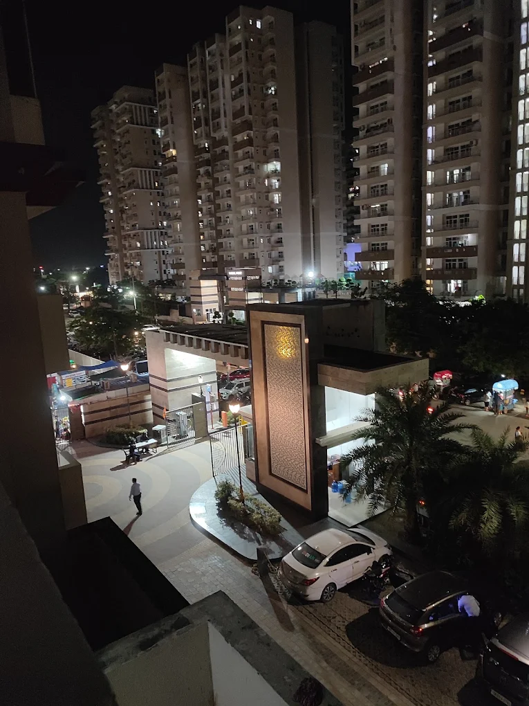Samridhi Grand Avenue : 3 BHK Flat Flat for sale in Techzone IV, Greater Noida West