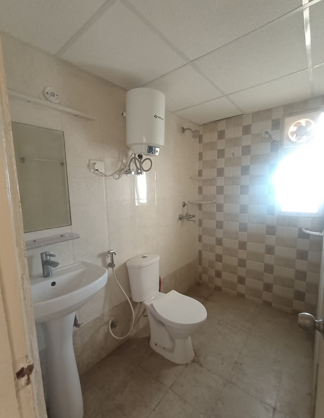 Saviour GreenArch.: 3 BHK Semi Furnished Flat for rent in TechZone 4, Noida Extension