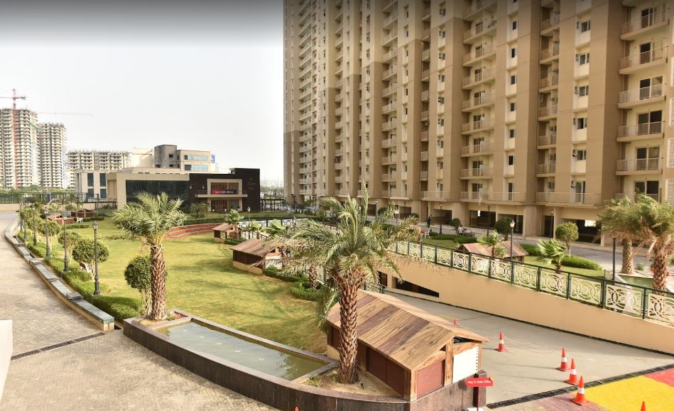 Saya Zion : 3BHK Semi Furnished Flat For Sell in Gaur City  1, Noida Extesion