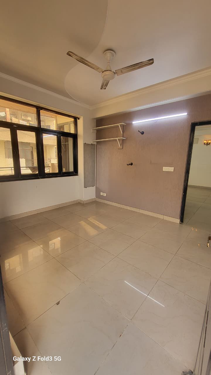 Vijaya Apartment, Ahinsa Khand 2 : 2BHK Semi Furnished Flat For Rent in Indirapuram