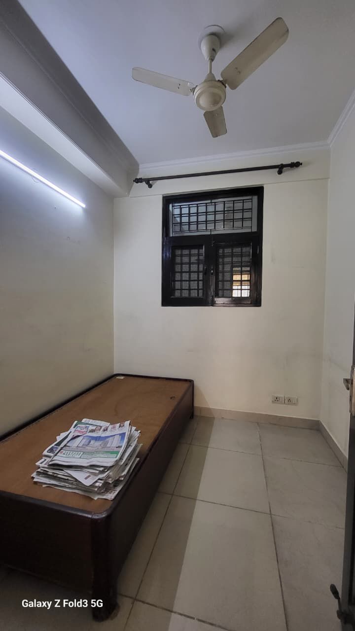 Vijaya Apartment, Ahinsa Khand 2 : 2BHK Semi Furnished Flat For Rent in Indirapuram