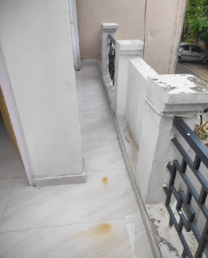 Sector 2, Vasundhara : 1 BHK Semi Furnished Flat For Rent in Vasundhara, Ghaziabad
