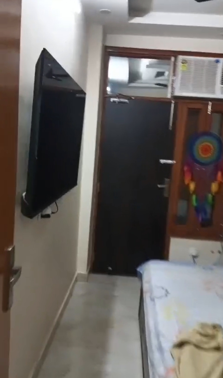 Sadbhawna Enclave : 2 BHK Semi Furnished House For Sell in Vasundhara, Ghaziabad