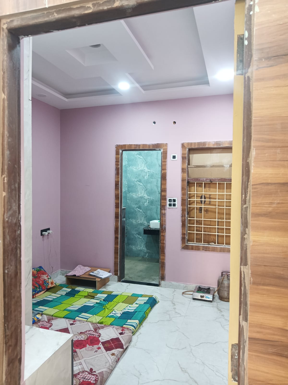 Sector 1, Vasundhara : 2BHK Semi Furnished Flat For Rent in Vasundhara, Ghaziabad