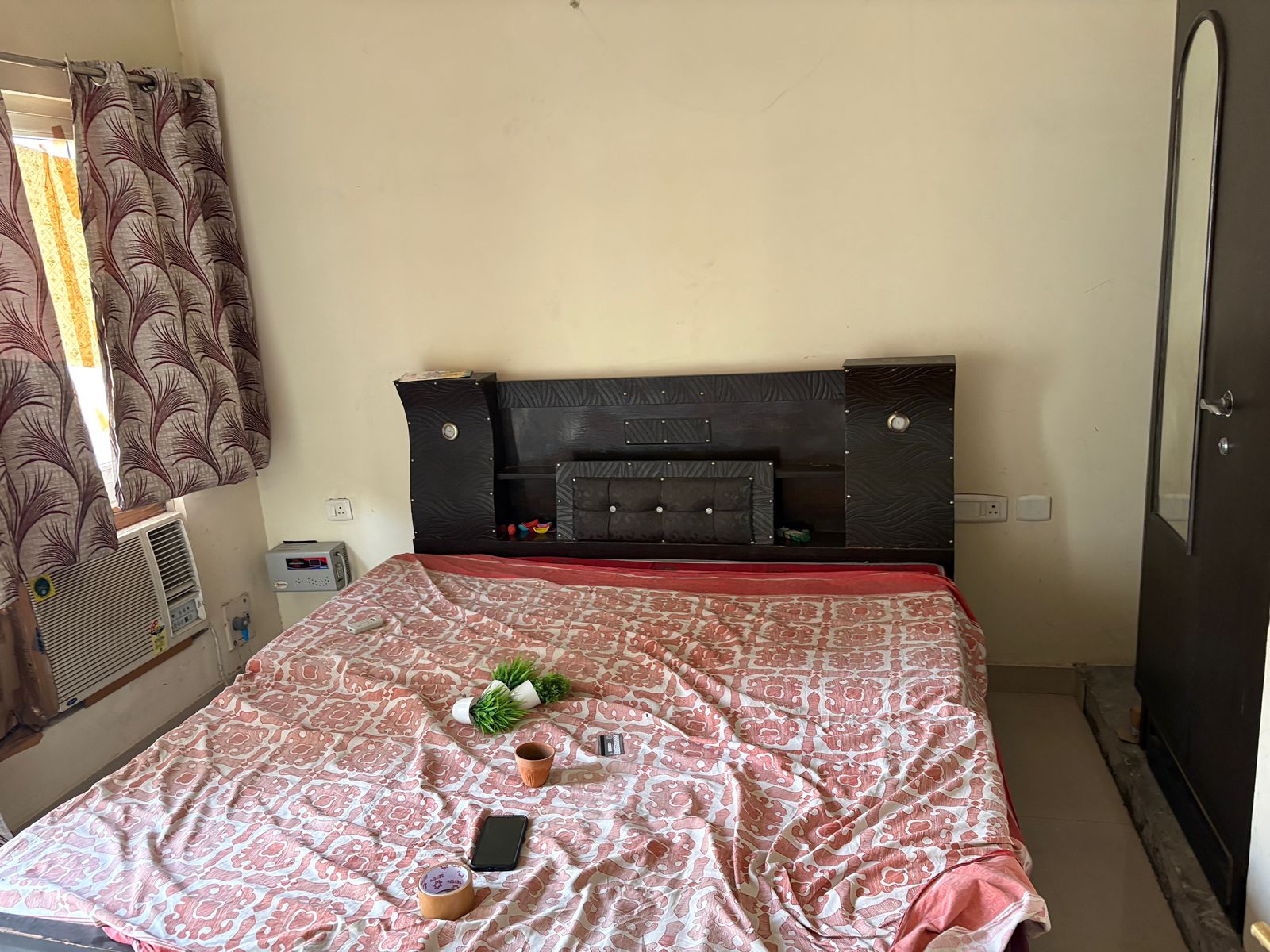 Ganga, Yamuna, Hindon Enclave : 1BHK Fully Furnished Flat For Rent in Siddharth Vihar, Ghaziabad