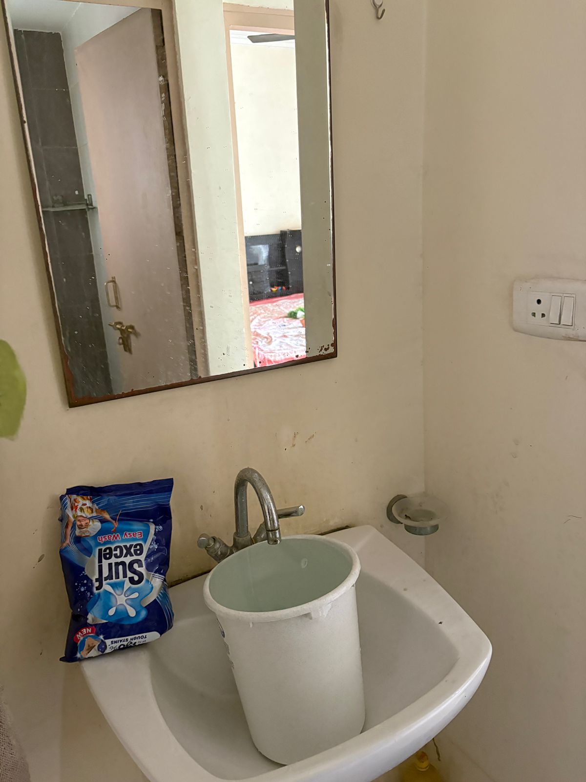 Ganga, Yamuna, Hindon Enclave : 1BHK Fully Furnished Flat For Rent in Siddharth Vihar, Ghaziabad