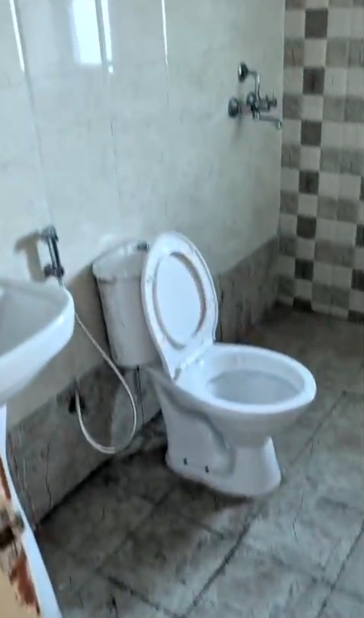 SKA Greenarch : 3BHK Semi Furnished Flat For Rent in Sector 16B,  Noida Extension
