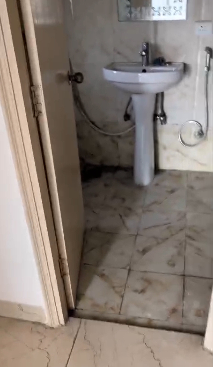 SKA Greenarch : 3BHK Semi Furnished Flat For Rent in Sector 16B,  Noida Extension