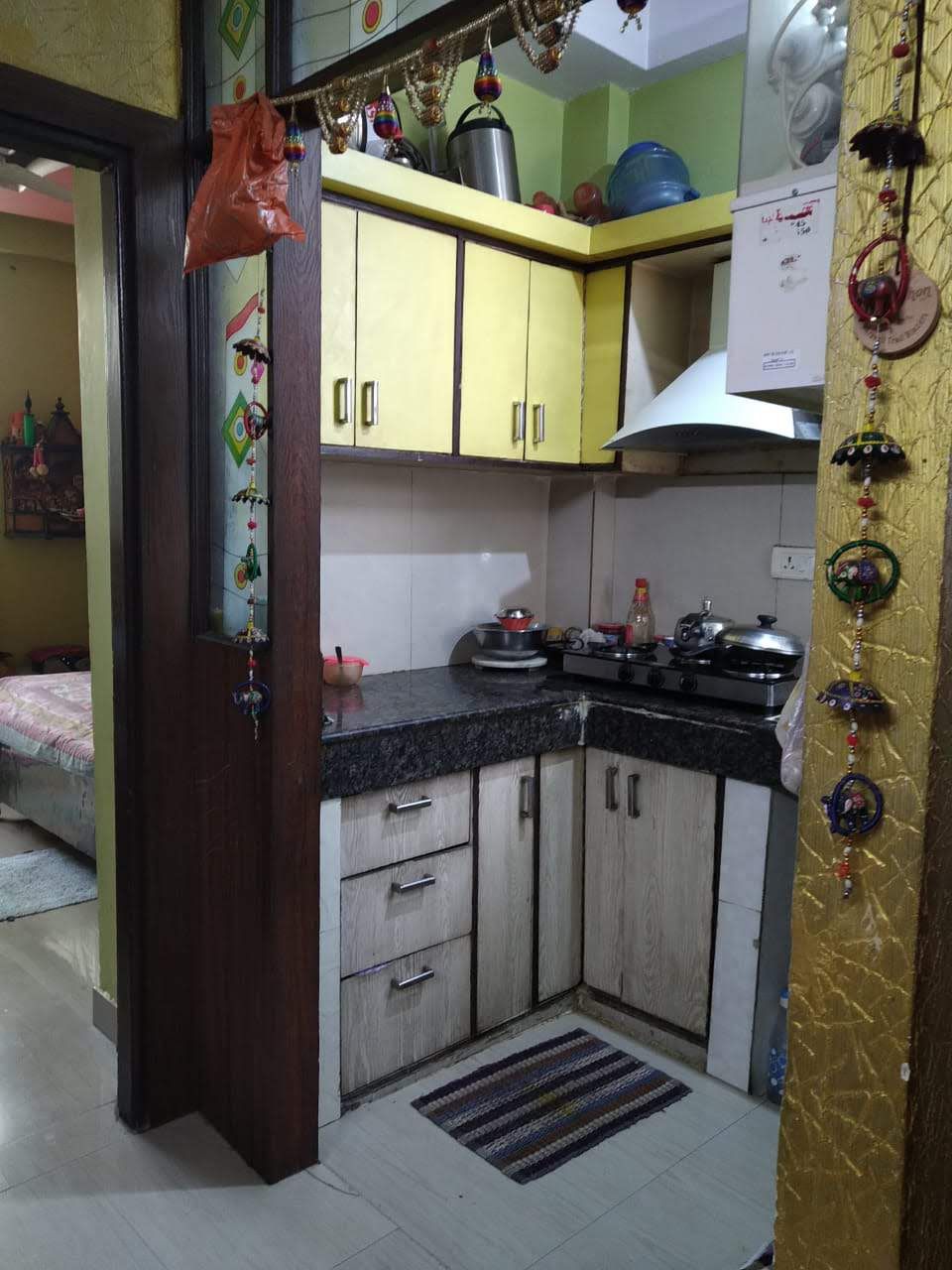 Shakti Khand 3, Ghaziabad : 2BHK Semi Furnished Builder Floor For Sell in Indirapuram, Ghaziabad