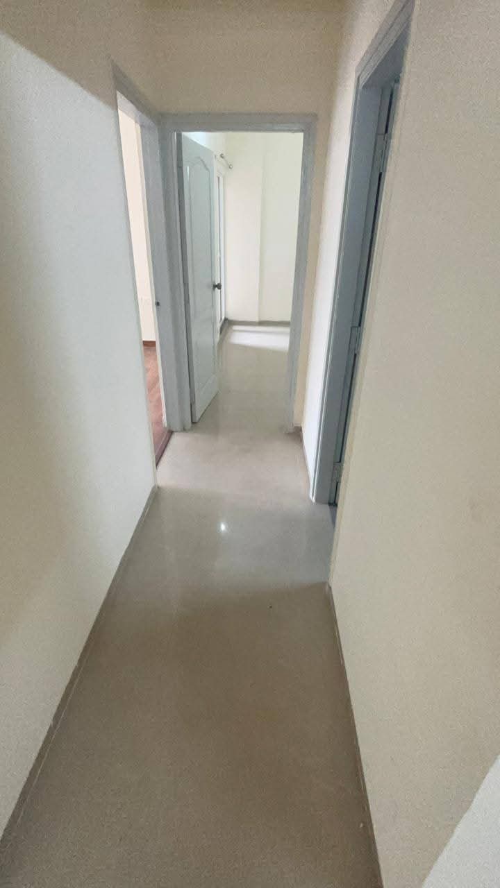 Shri Radha Sky Gardens : 2 BHK Semi Furnished Flat for rent in Sector 16B, Noida Extension