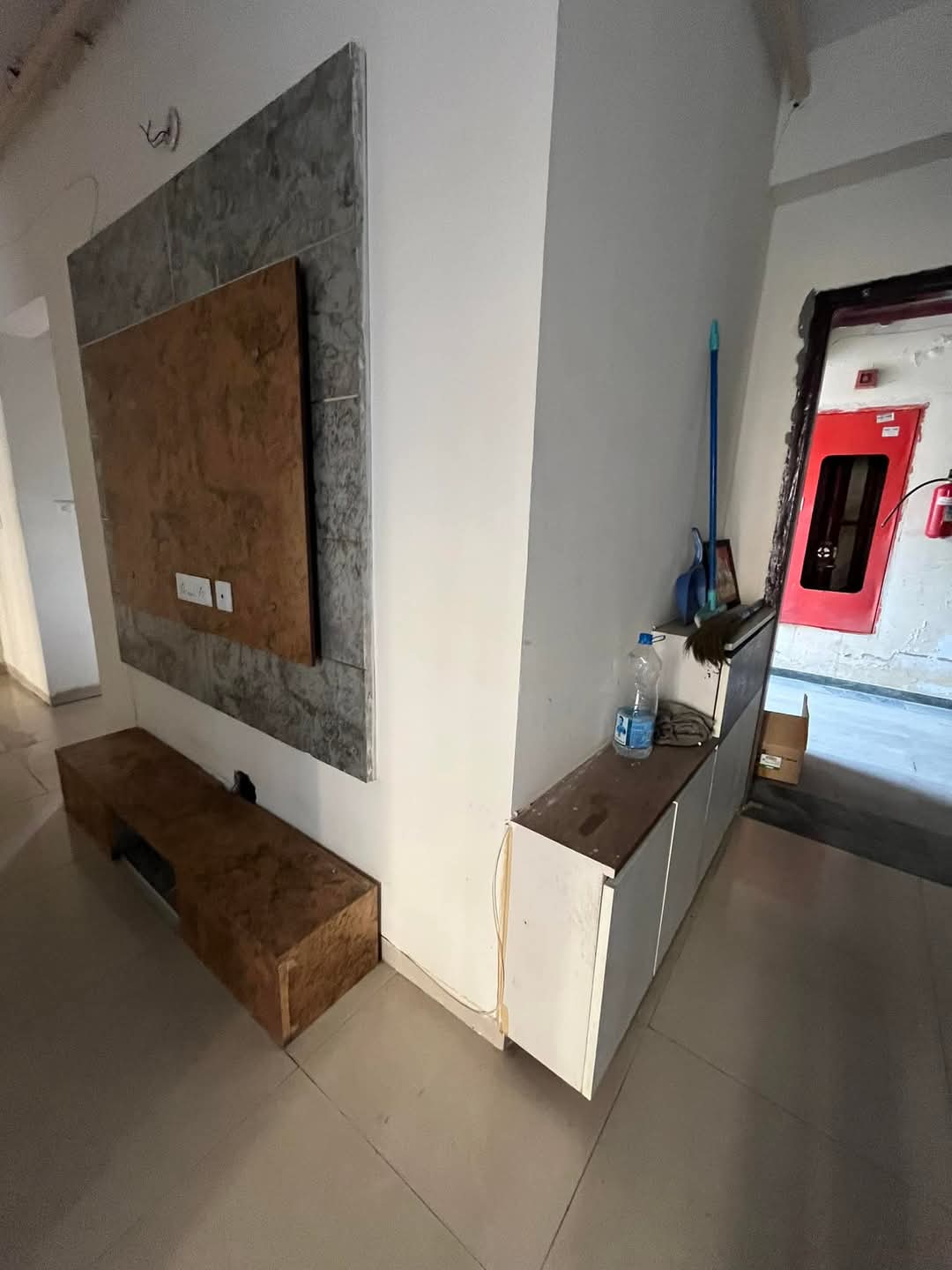 Shri Radha Sky Gardens : 3 BHK Furnished Flat for rent in Sector 16B, Noida Extension