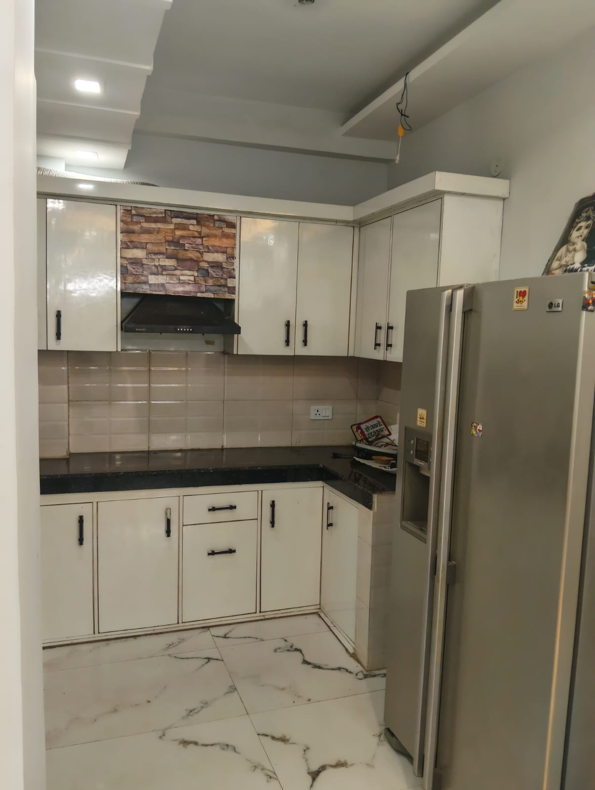 Sindhuja Green : 2 BHK Fully Furnished Builder Floor For Rent in Sector 10, Noida Extension