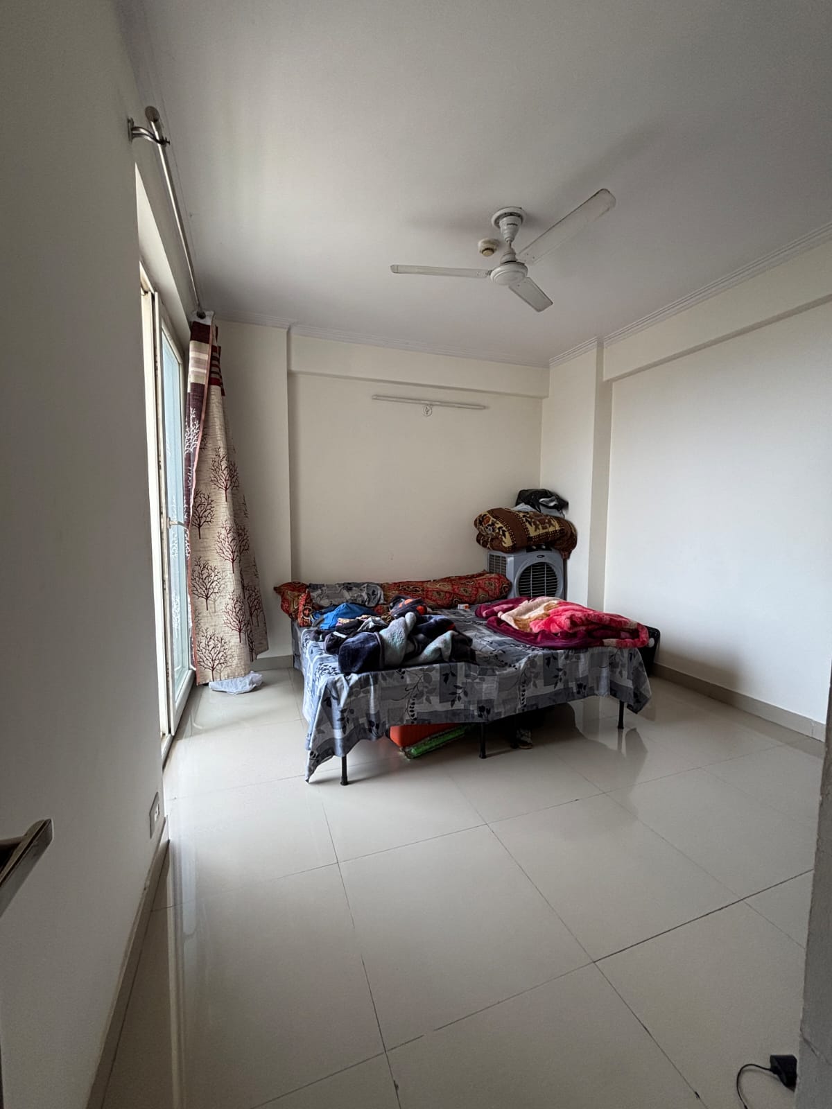 Spring Meadows : 2 BHK + Study Semi Furnished Flat For Sell in TechZone 4, Noida Extension