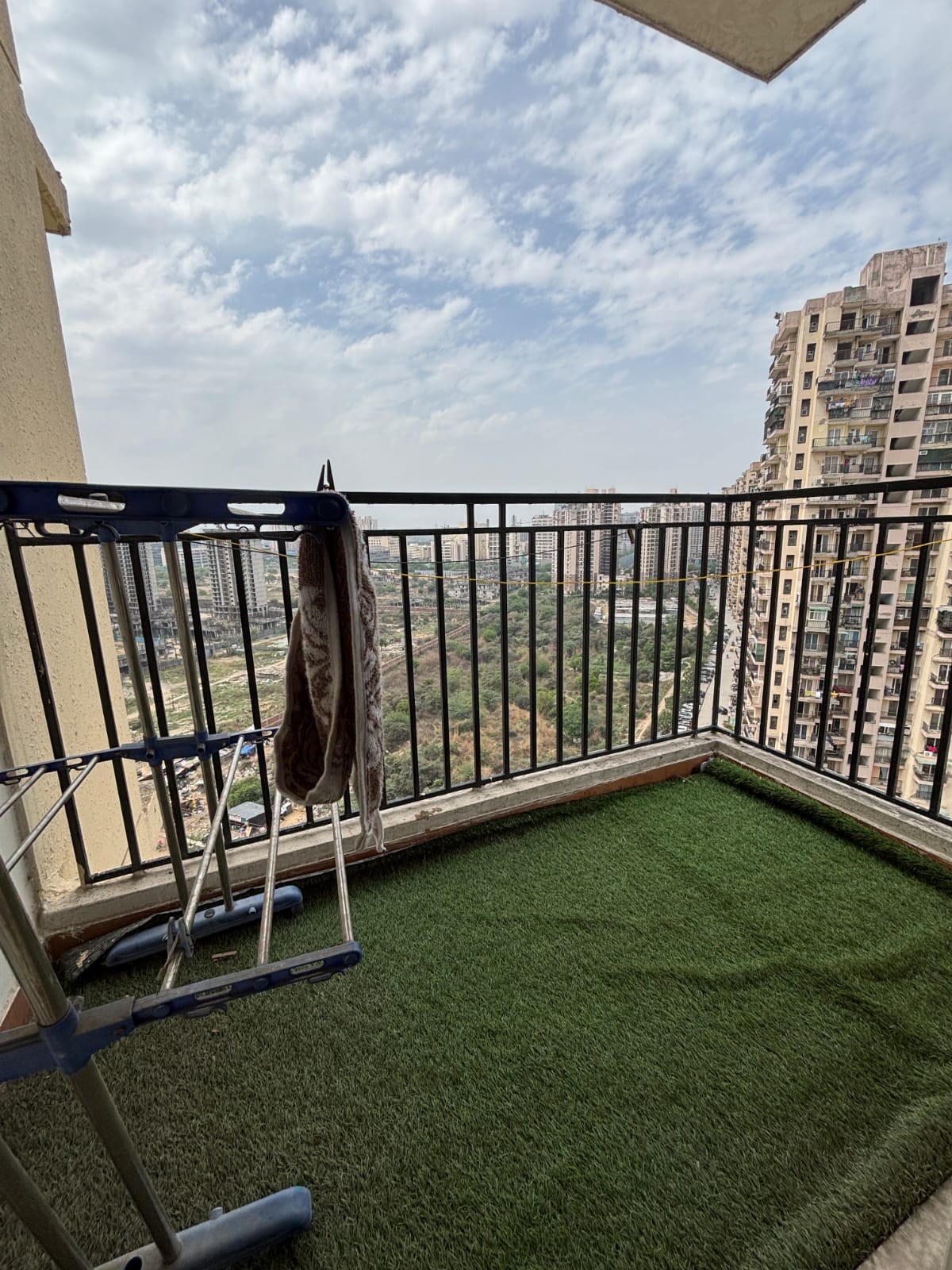 Spring Meadows : 2 BHK + Study Semi Furnished Flat For Sell in TechZone 4, Noida Extension