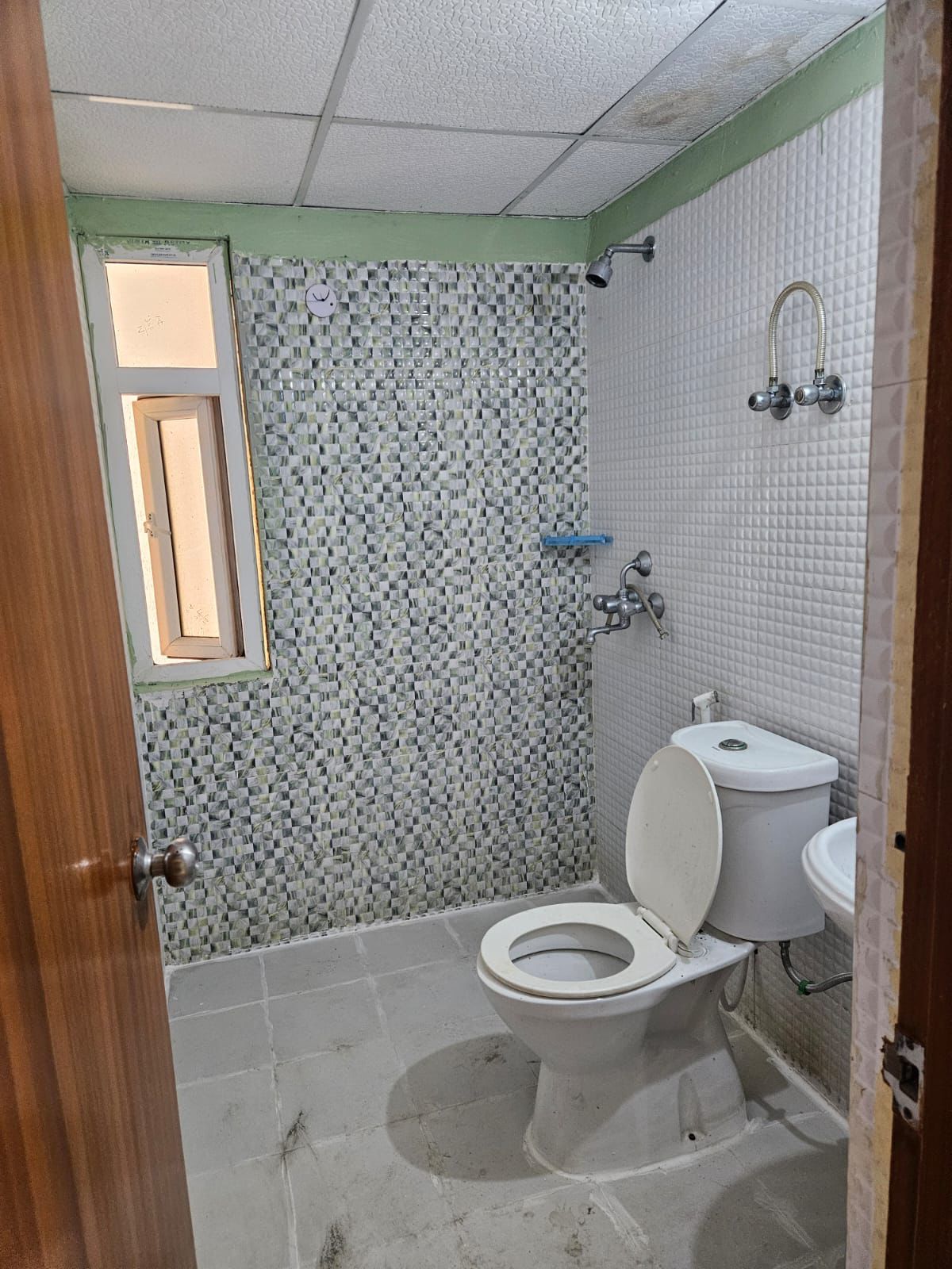 Spring Meadows : 3 BHK Semi Furnished Flat For Rent in TechZone 4, Noida Extension
